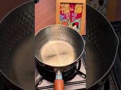 Γερά νουντλς + άμεσα νουντλς, μπορούμε να μαγειρέψουμε έτσι, κινέζικα νόστιμα.