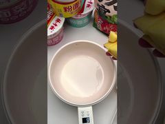 Σούπα Anhui με φαρδιά noodles με αυγό, μη τηγανισμένα, αρωματισμένα με πικάντικο γεύση βοδινού