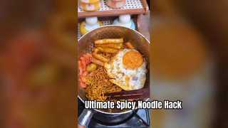 Θα θέλατε να δοκιμάσετε να μαγειρέψετε instant noodles με αυτόν τον τρόπο;