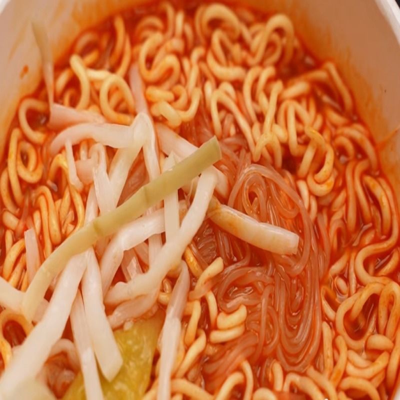 Κινέζικα στιγμιαία noodles, διάρκεια ζωής 12 μηνών, στιγμιαία noodles με γεύση vermicelli σαλιγκαριού