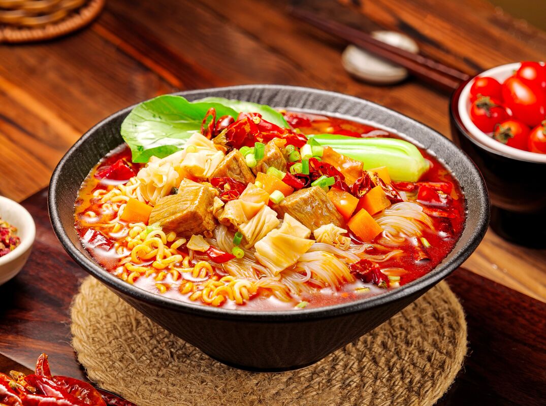 Λεπτομέρειες καθαρού βάρους σάλτσου με αυθεντική γεύση Chongqing Mala Ιδανική για μαγειρικές εφαρμογές και επεξεργασία τροφίμων